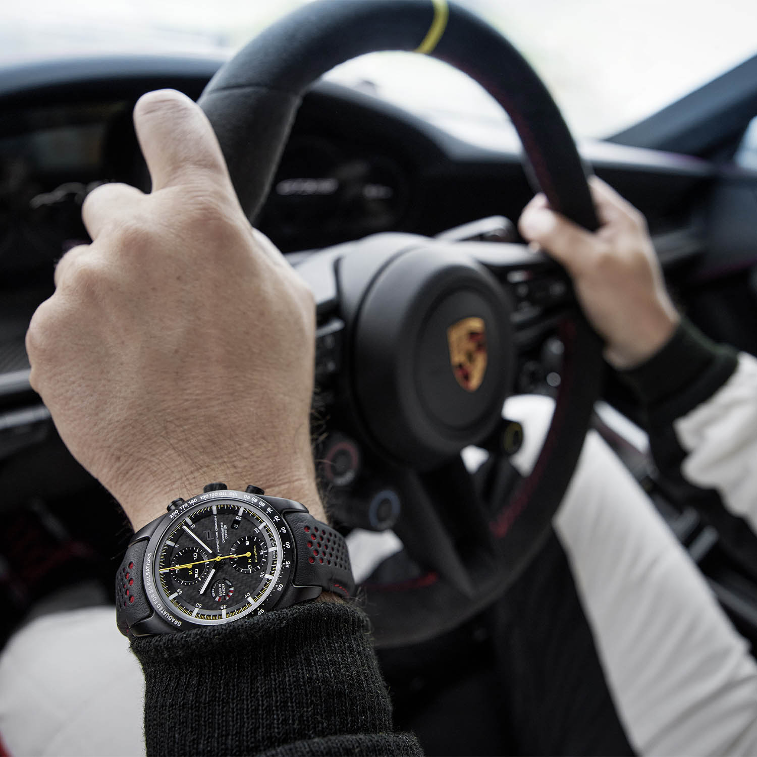 Đồng hồ Porsche Design Porsche 911 GT3 RS phiên bản mới